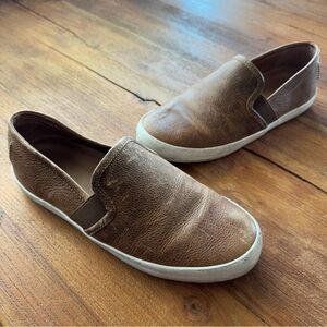 Frye Dylan Leather Slip-On Sneakers Cognac Brown Distressed Neutral 6 Comfy